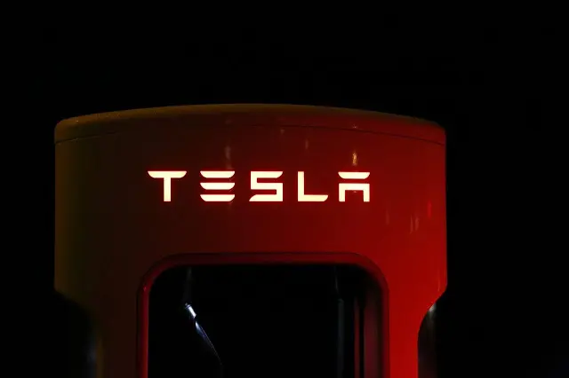 如果價格是行銷策略的關鍵因素那世界首富就不該是TESLA創辦人